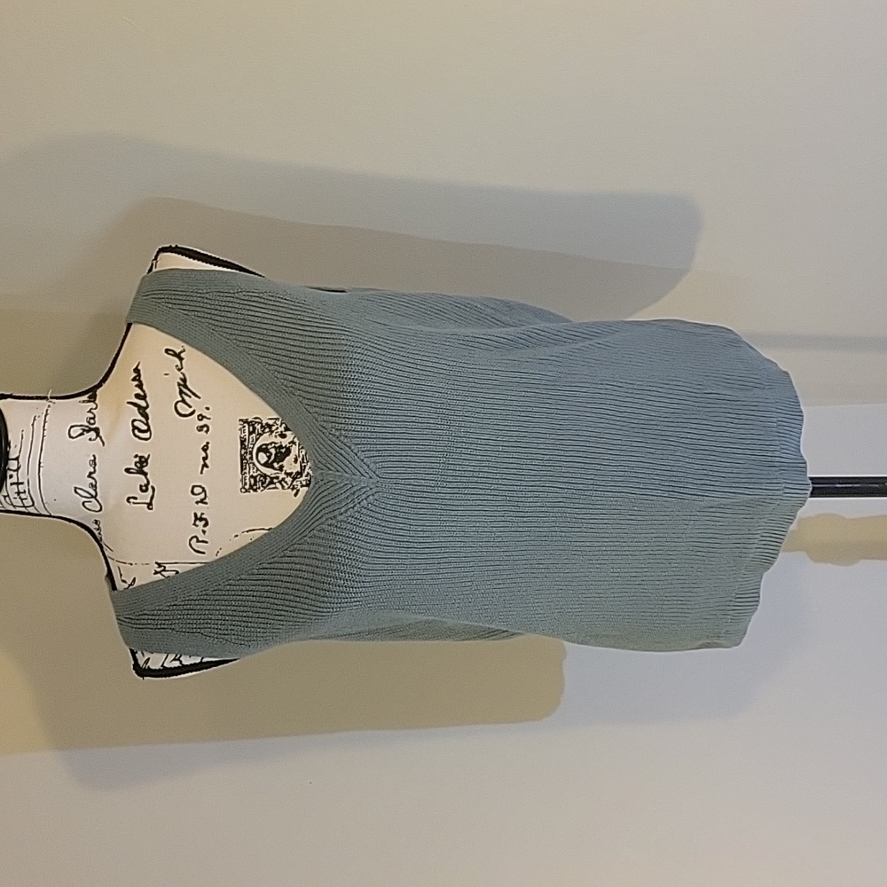 Gap NWT Sweater Tank